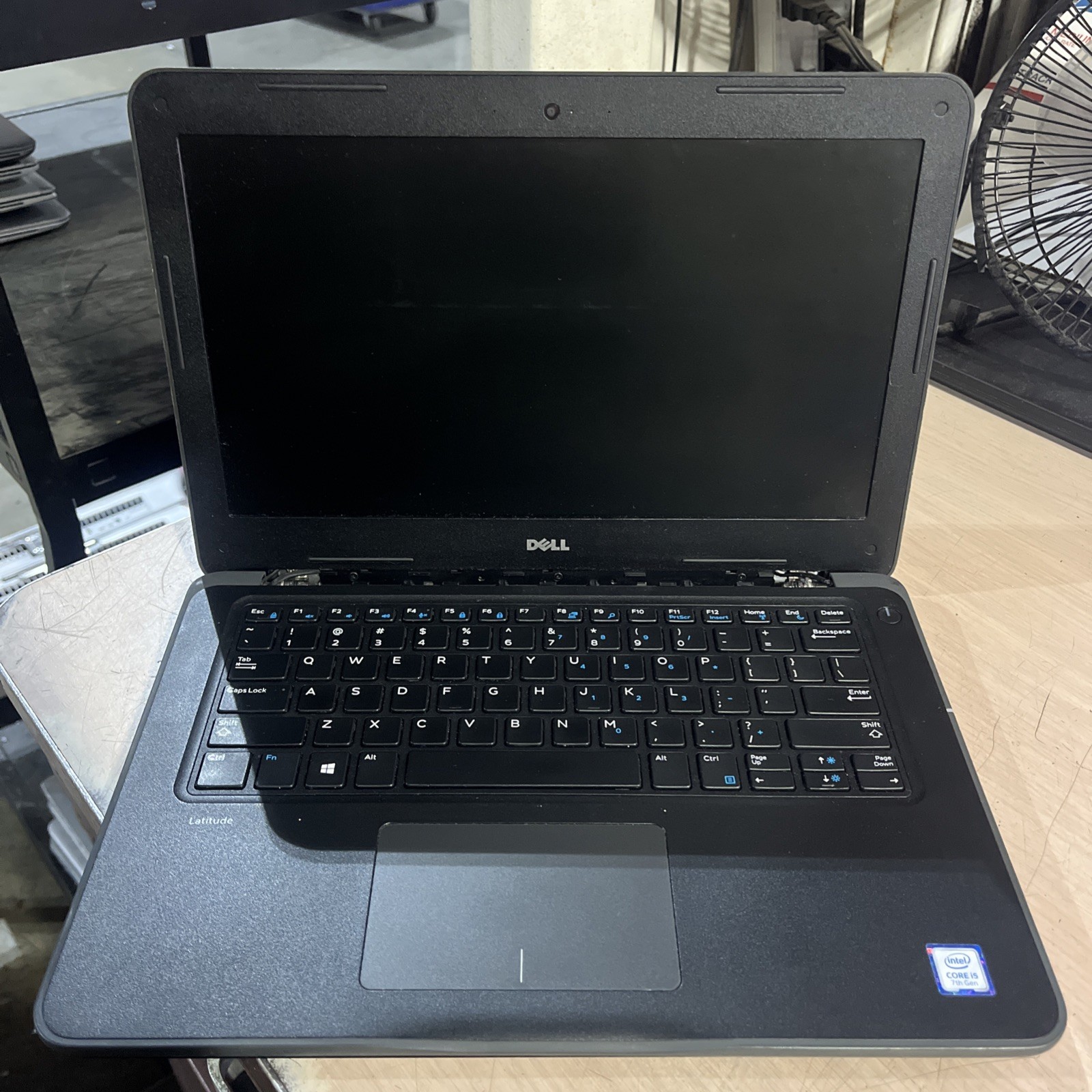 DELL LATITUDE 3380 INTEL CORE I5-7200U 2.50GHZ 16GB RAM NO HD