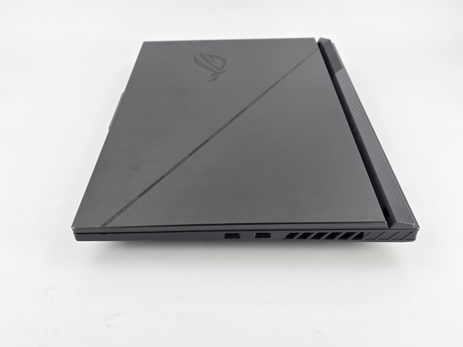ASUS ROG Strix G18 QHD+ 240Hz (Core i9-14900HX, 32GB, 2TB SSD, RTX 4080) – Used