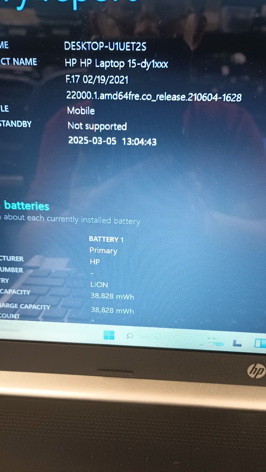 3053 HP 15-dy1751ms w/charger.i5 1035G1.8GB.128GB NVMe.15.6″.W11