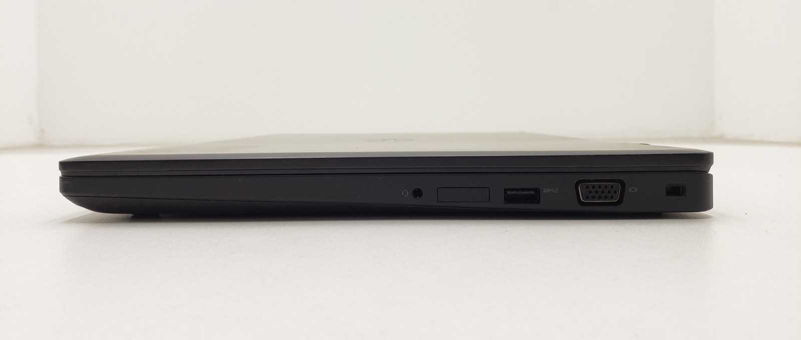 Dell Latitude 5580 Intel i5-6300U 8GB RAM 256GB SSD 15.6″ Win 11 Pro Laptop PC.
