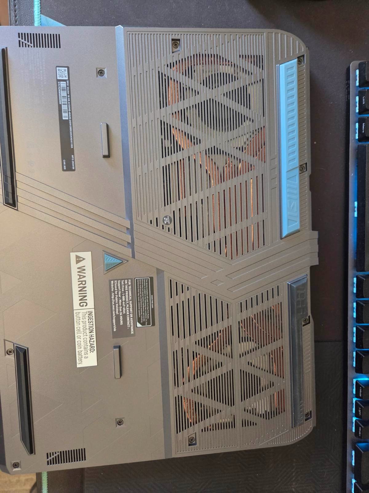 MSI Vector 16 HX A13VHG-464US 16″FHD+ i9-13980HX 1TB SSD 32GB RTX 4080 12GB