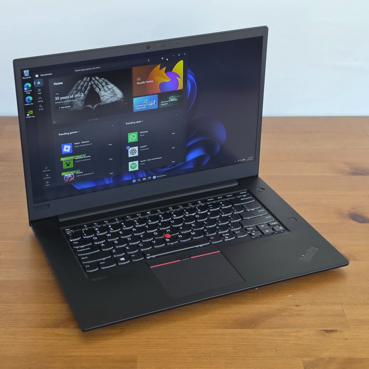 Lenovo ThinkPad P1 Gen 3 i7-10875H 16GB 15″ FHD 1920×1080 512GB SSD NVIDIA T1000