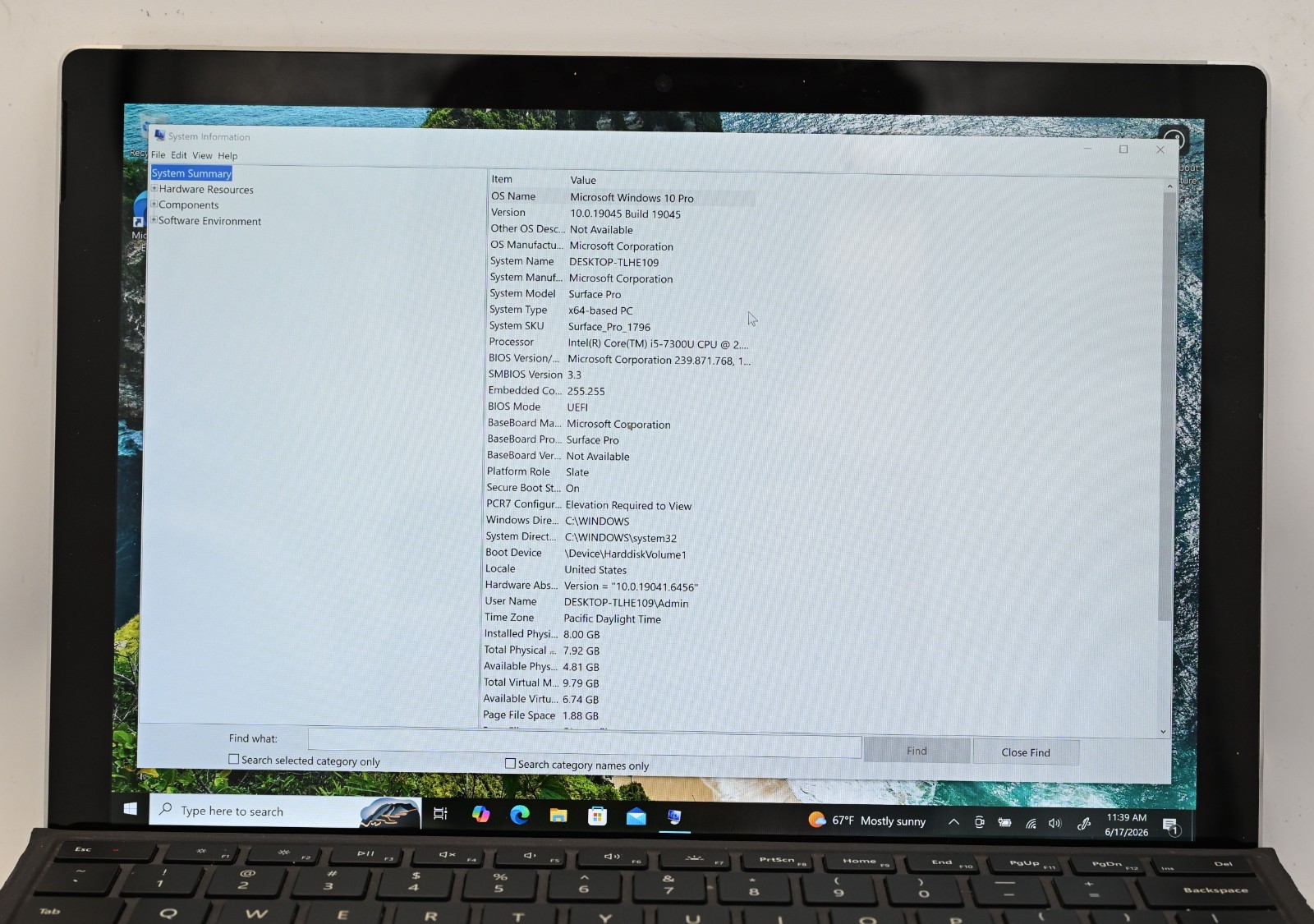 Microsoft Surface Pro 5 1796 i5-7300 2.6GHz 8GB RAM 256GB SSD Windows 10