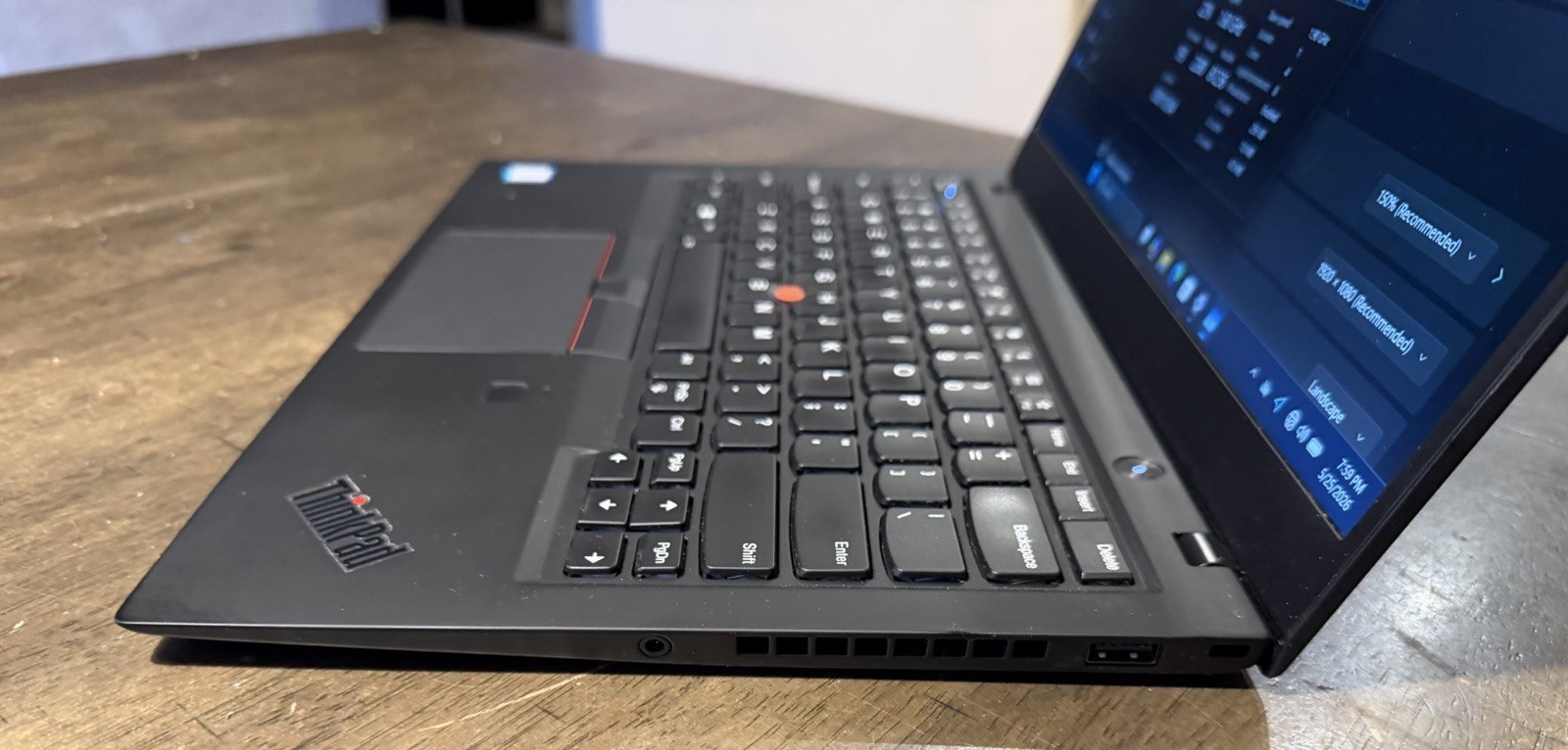 LENOVO X1 CARBON 6TH GEN INTEL CORE I5-8350U 16GB 256GB NVME TOUCH 13.3IN WIN11H