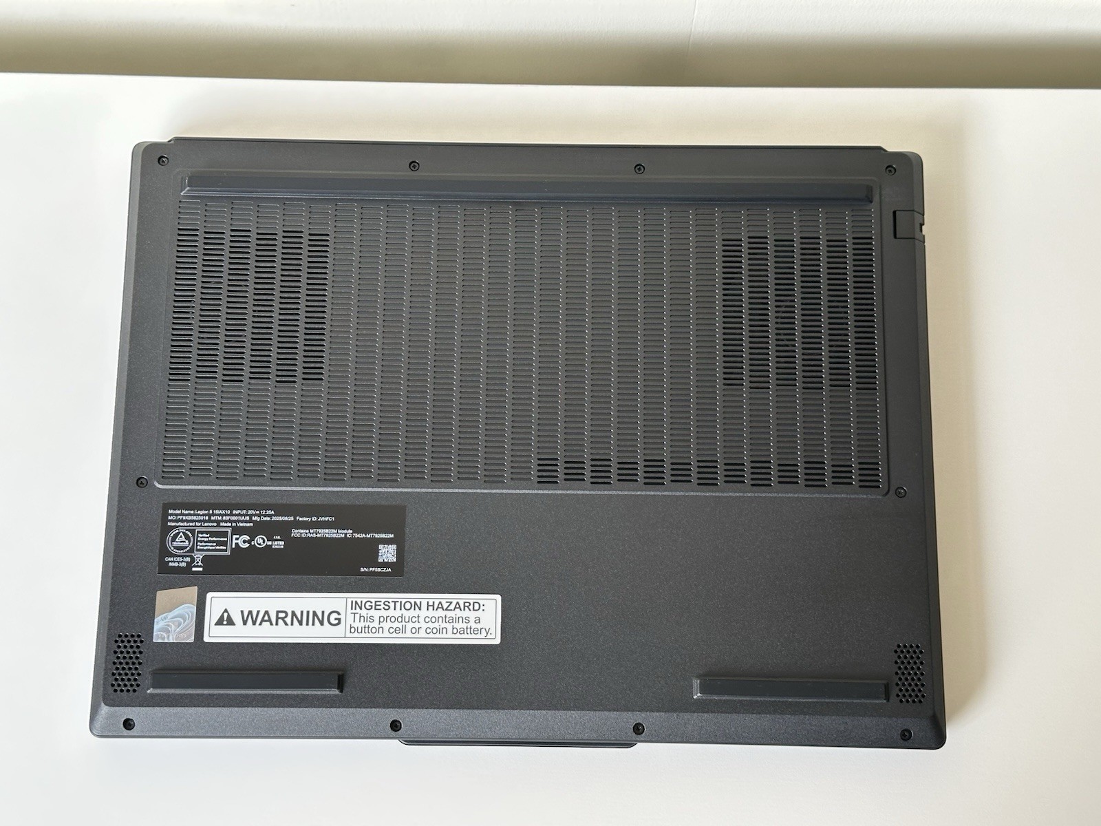 Lenovo Legion 5 15IAX10 OLED QHD+ Ultra 9 275HX RTX 5070 32GB 1TB Open Box WTY