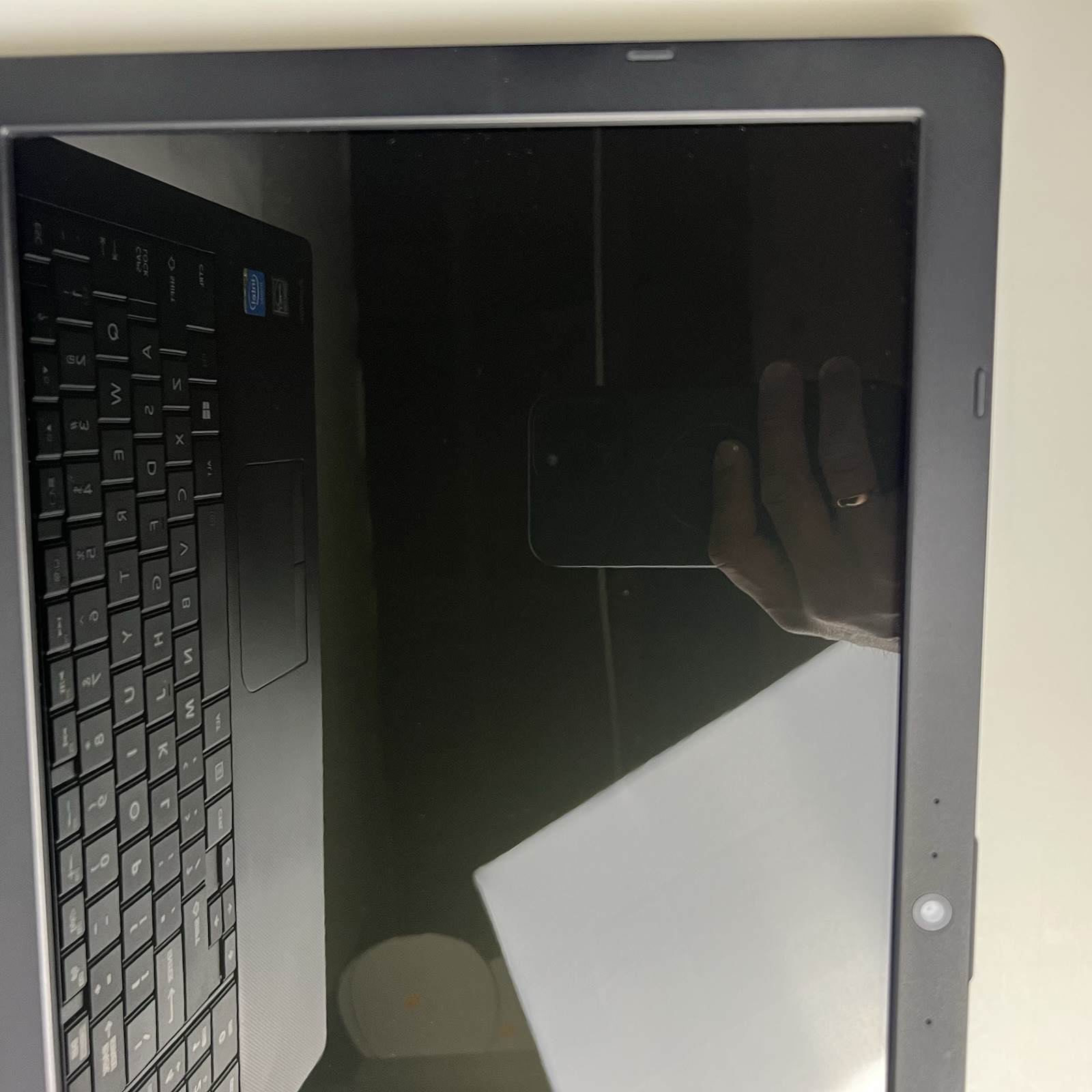 Toshiba Satellite C55-B5101 15.6″ N2840 4GB 500GB Win 8.1 READ Description!