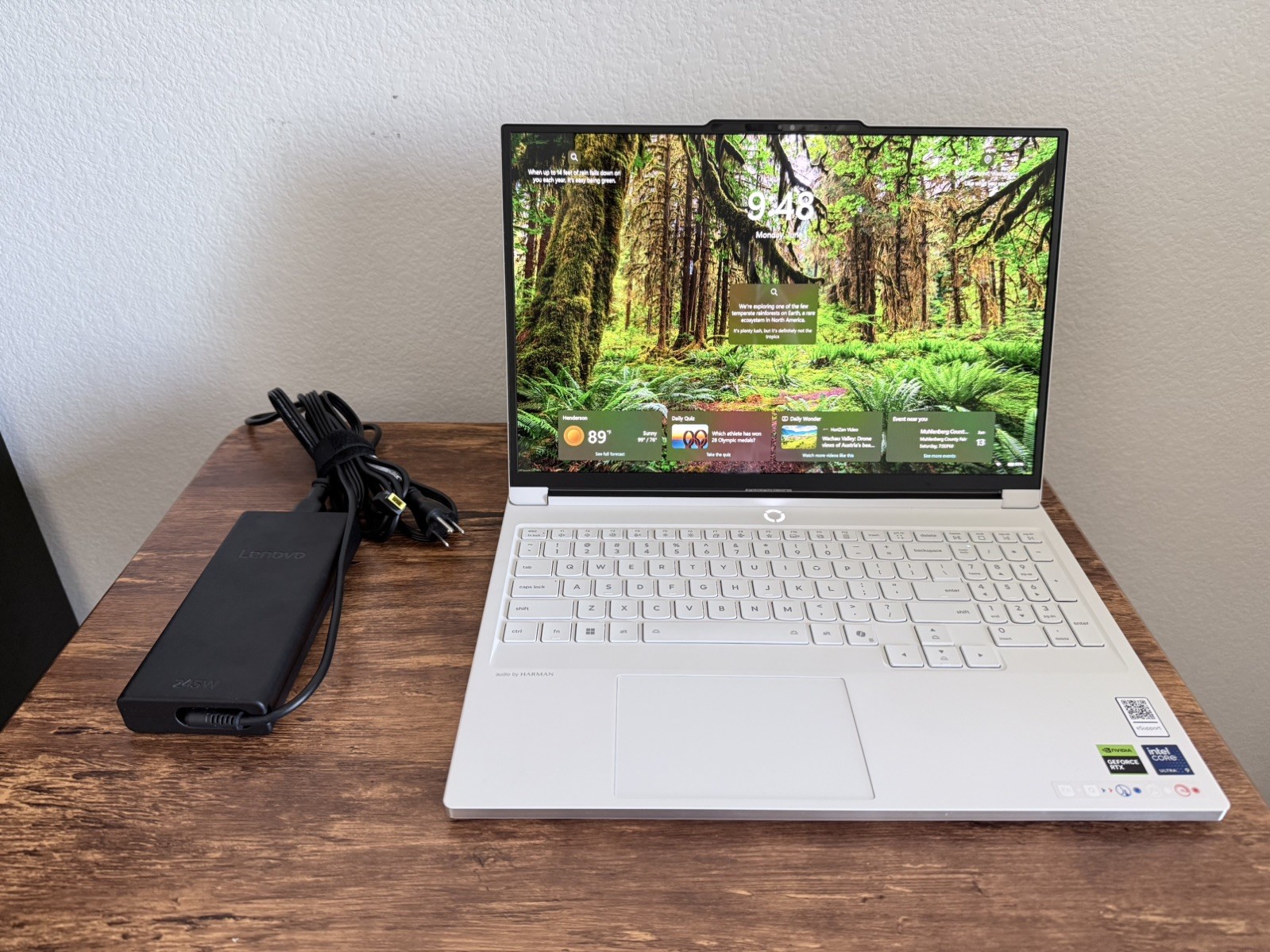Lenovo – Legion 7i 16″ 2.5k OLED Gaming Laptop – Intel Core Ultra 9 275HX 2025