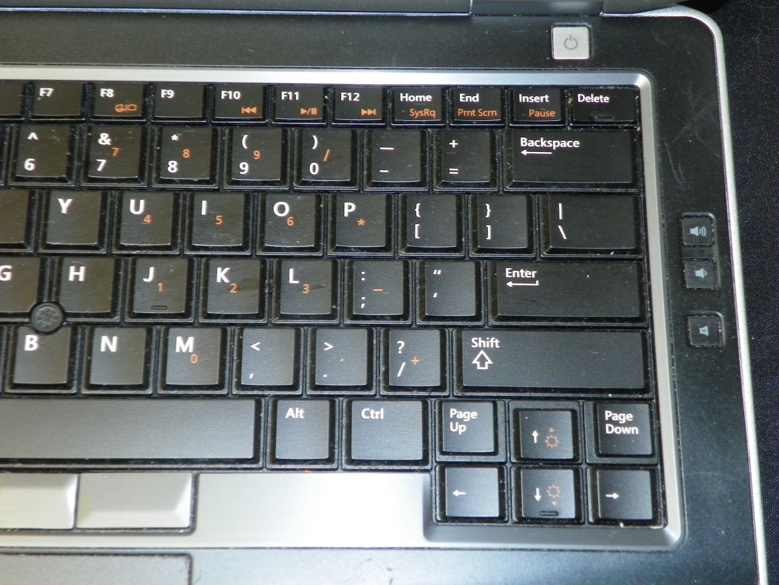 Dell Latitude E6330 13.3 Inch Windows 7 Pro Laptop – i5/WiFi/VGA/HDMI/LAN