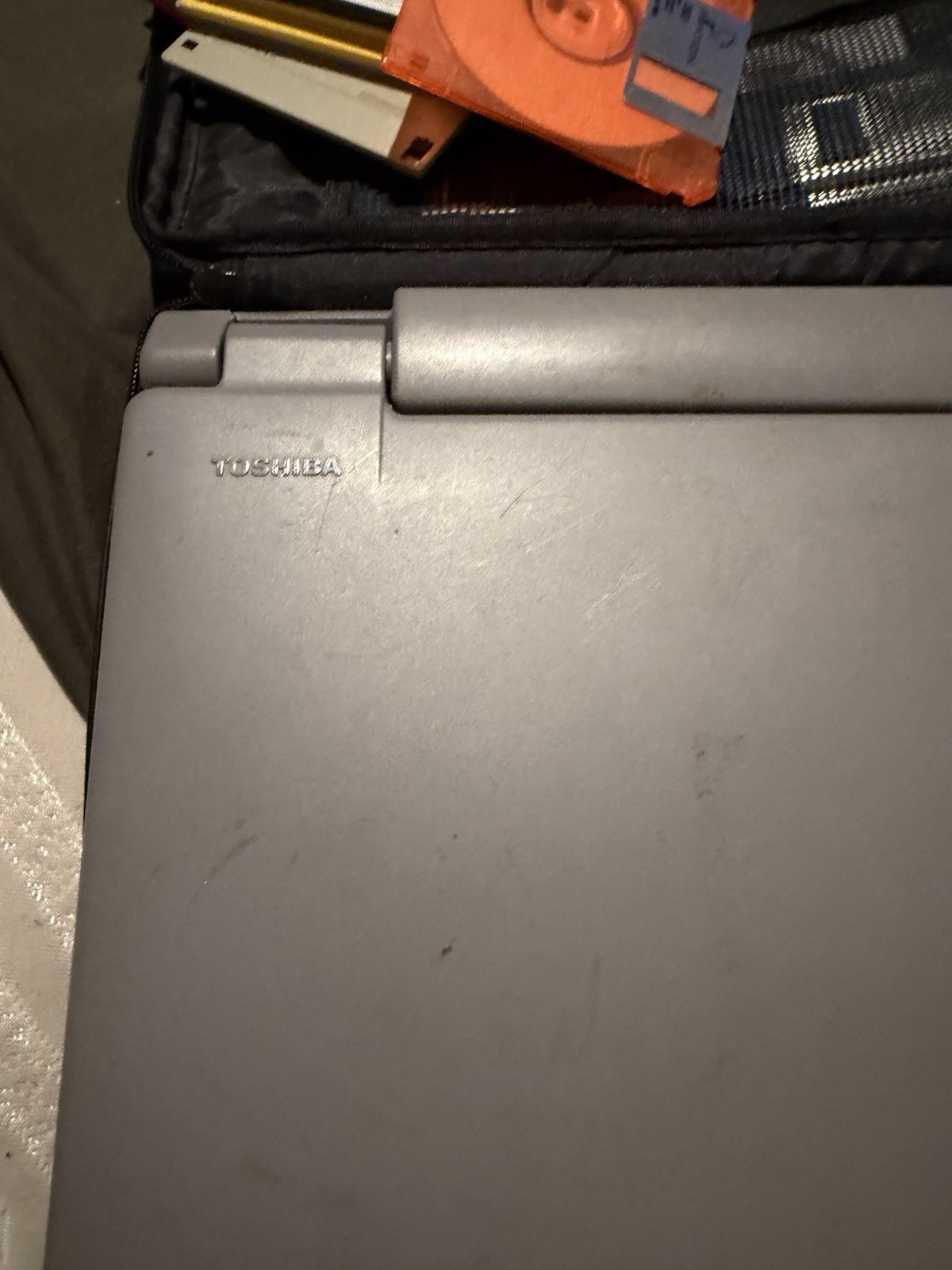 Vintage Toshiba Satellite T2110cs/350 Laptop With Disks And Power Cord Working