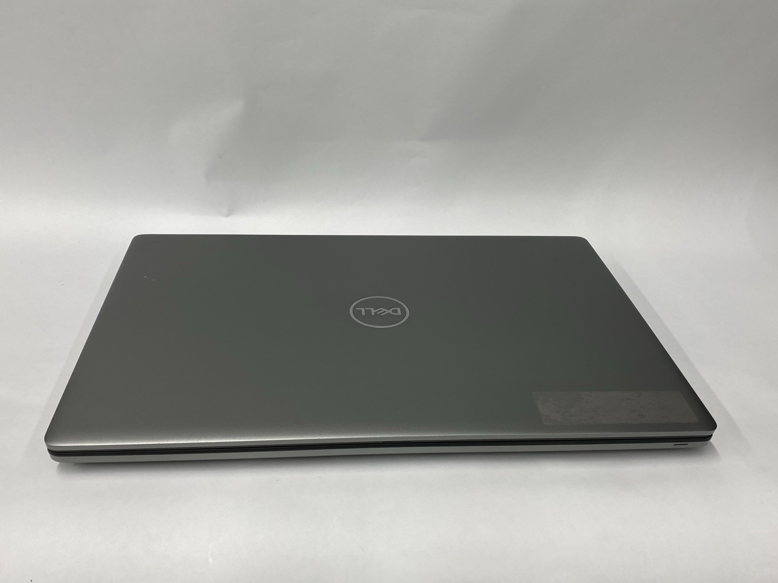 Dell Precision 7560 – FHD – i9-11950H – No SSD/No OS – READ
