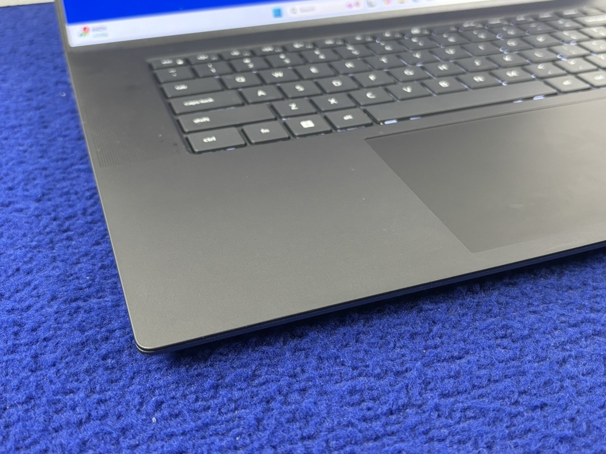 Dell Precision 5680 i7-3700H 16GB Ram 512GB SSD Iris XE Graphics Win (PKM058800)