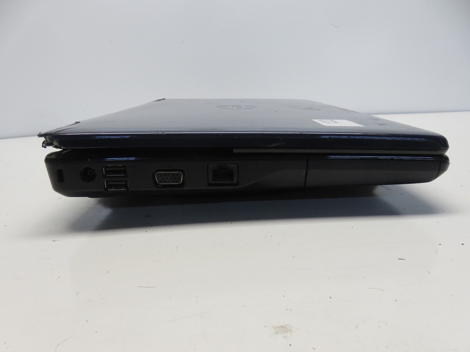 Dell Inspiron 15-3567 Intel i3-7100U 2.4GHz 8192 MB NO HDD No Batt