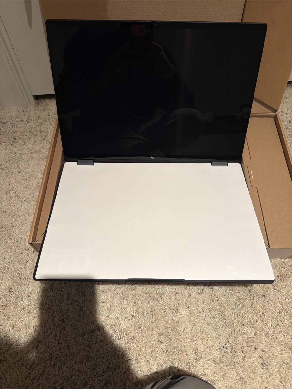 HP OmniBook X Flip 2-in-1 – 16″ 2K OLED Touchscreen- Intel Core Ultra5325