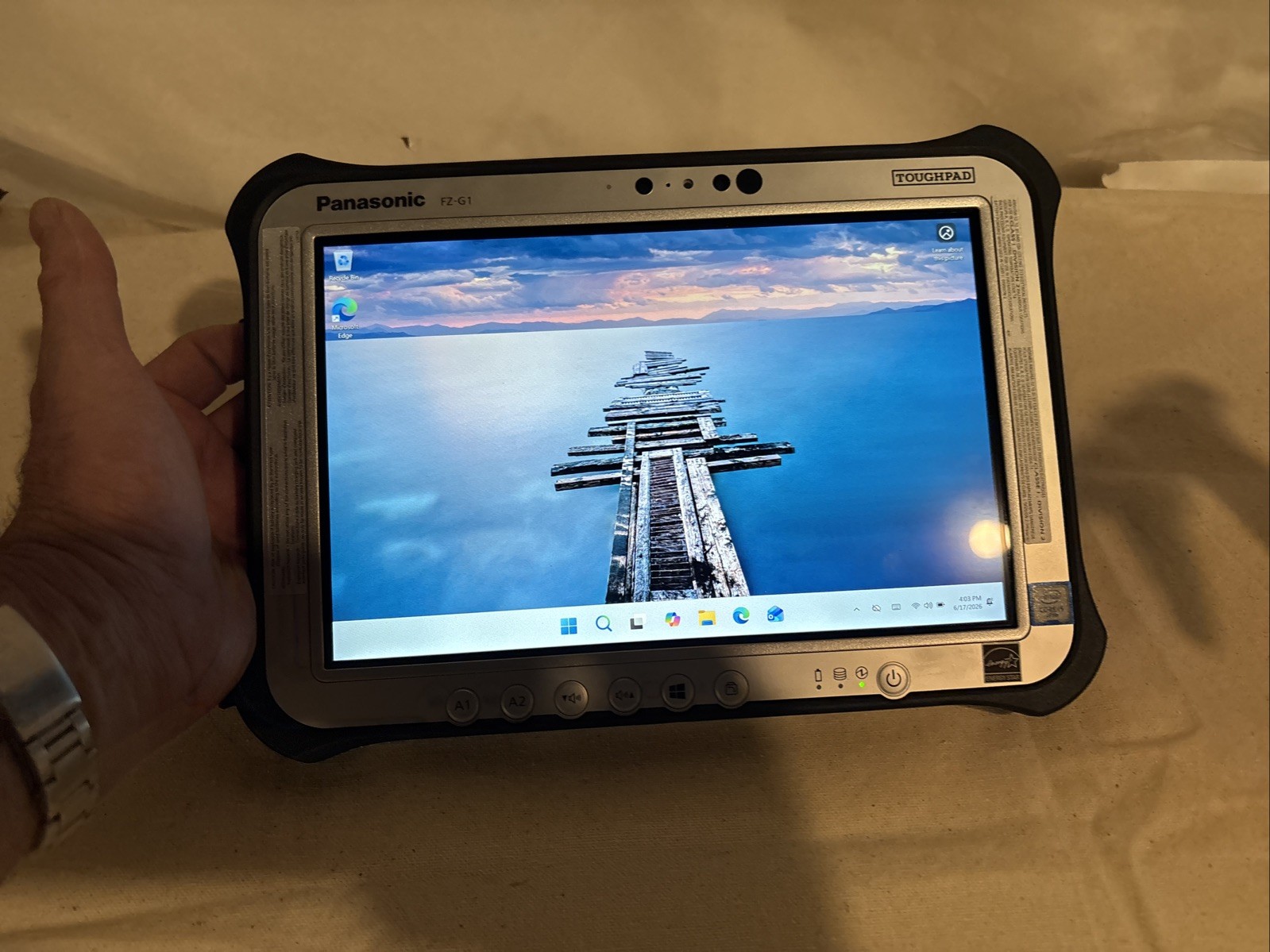 Panasonic Toughpad FZ-G1 MK5, 10.1″ i5-7300U 8GB 256GB SSD 4G LTE Barcode