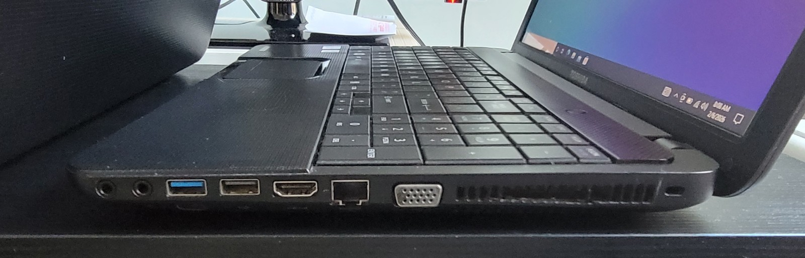 2x Toshiba Satellite C855D Laptop AMD E2-1800 1.7 GHz 8GB RAM 500/300 GB Win 10