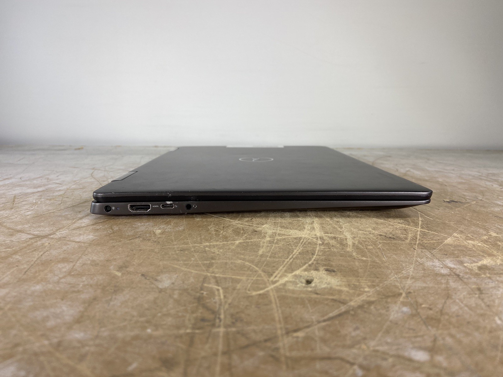 DELL INSPIRON 7586 2-IN-1 i7-8565U @ 1.80GHz, 8GB RAM, NO HDD/OS