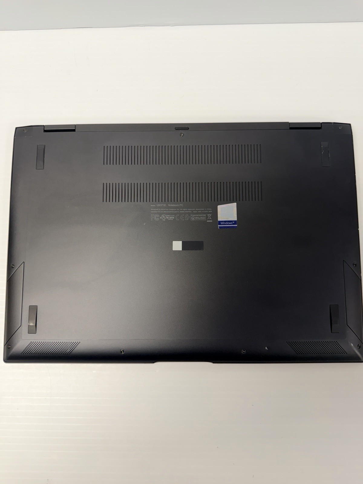 ASUS ZenBook UX371EA 13.3″ 4K Touch i7-1165G7 16GB RAM 1TB SSD Win 11 Pro
