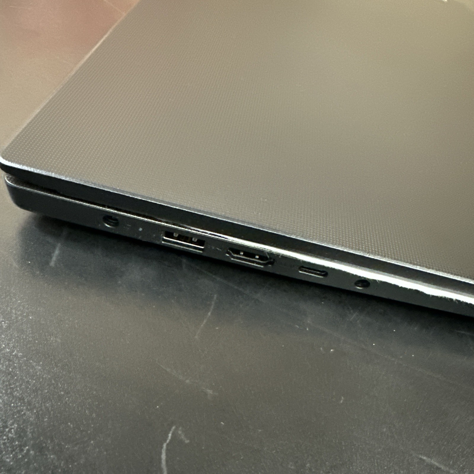 Lenovo V15 G5 Gen 5 Laptop 15.6″ Intel Core 7 240H 16GB 1TB – Black