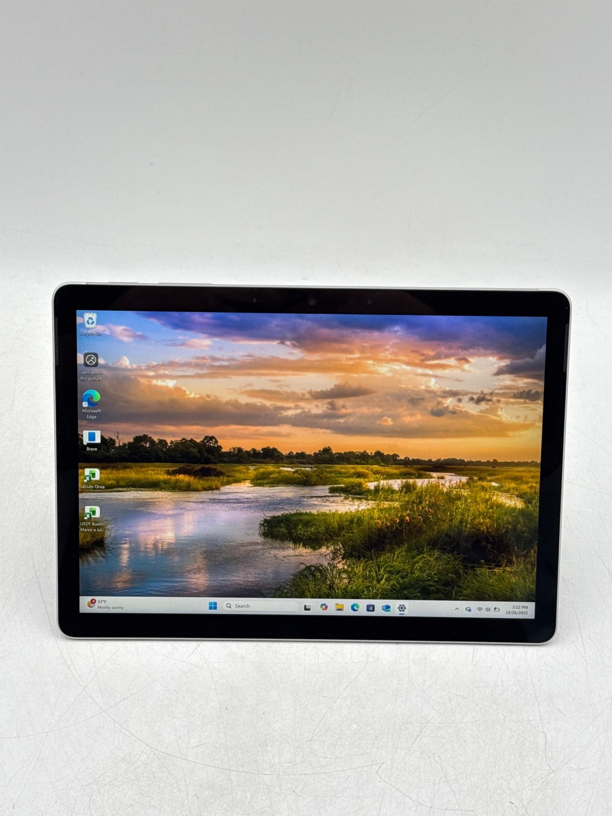 Microsoft Surface Go 3 Pentium Gold 6500Y 4GB RAM 64GB – READ!!