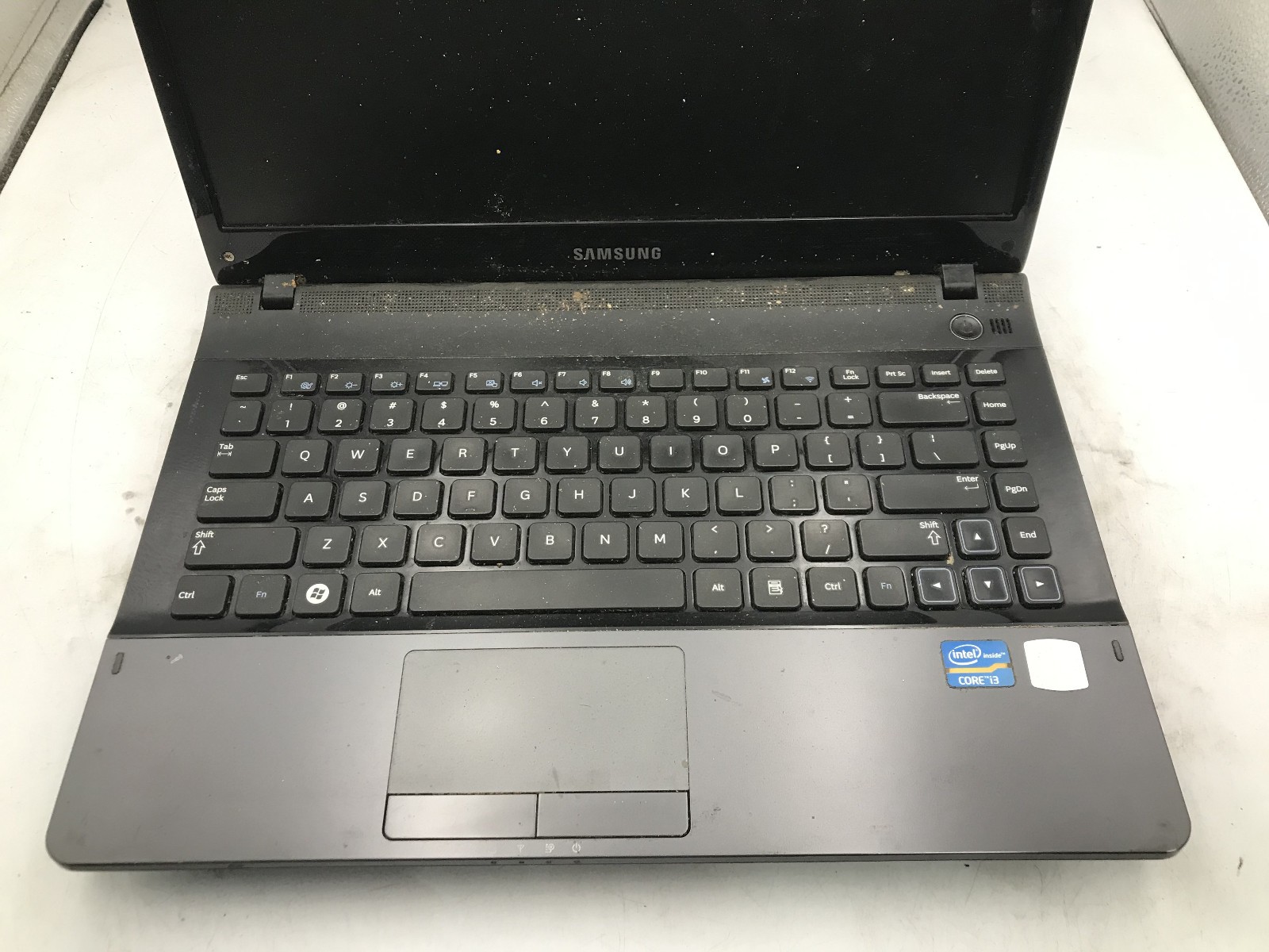 SAMSUNG NP300E4C – FOR PARTS/REPAIR – INTEL I3 3RD GEN – NO RAM – READ DESC – BB