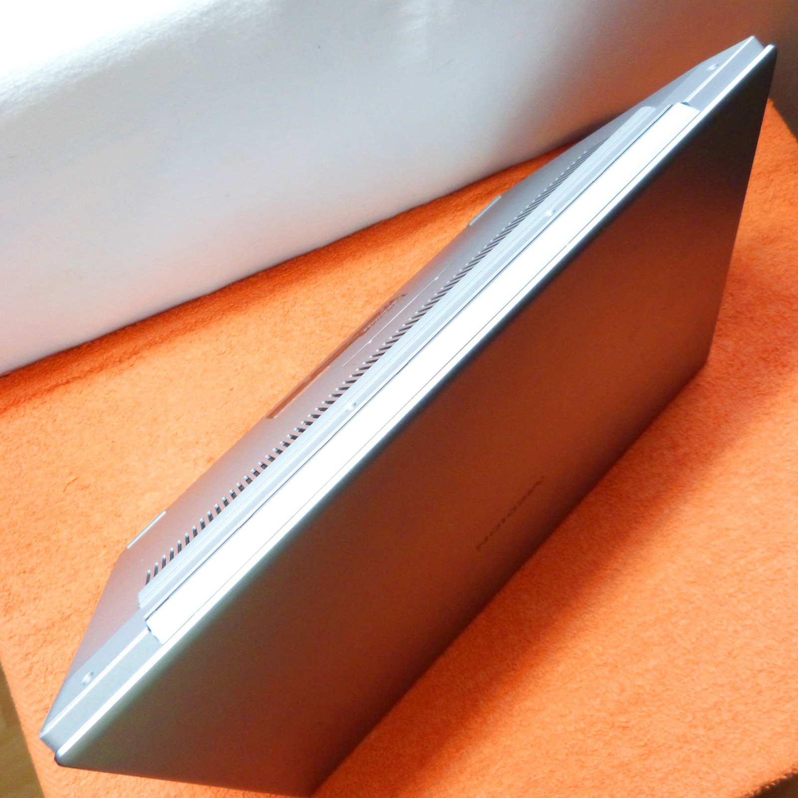 Medion E15301 15″ FULLHD SLIM Ultrabook l SSD Windows 11 PRO l AMD RYZEN 7