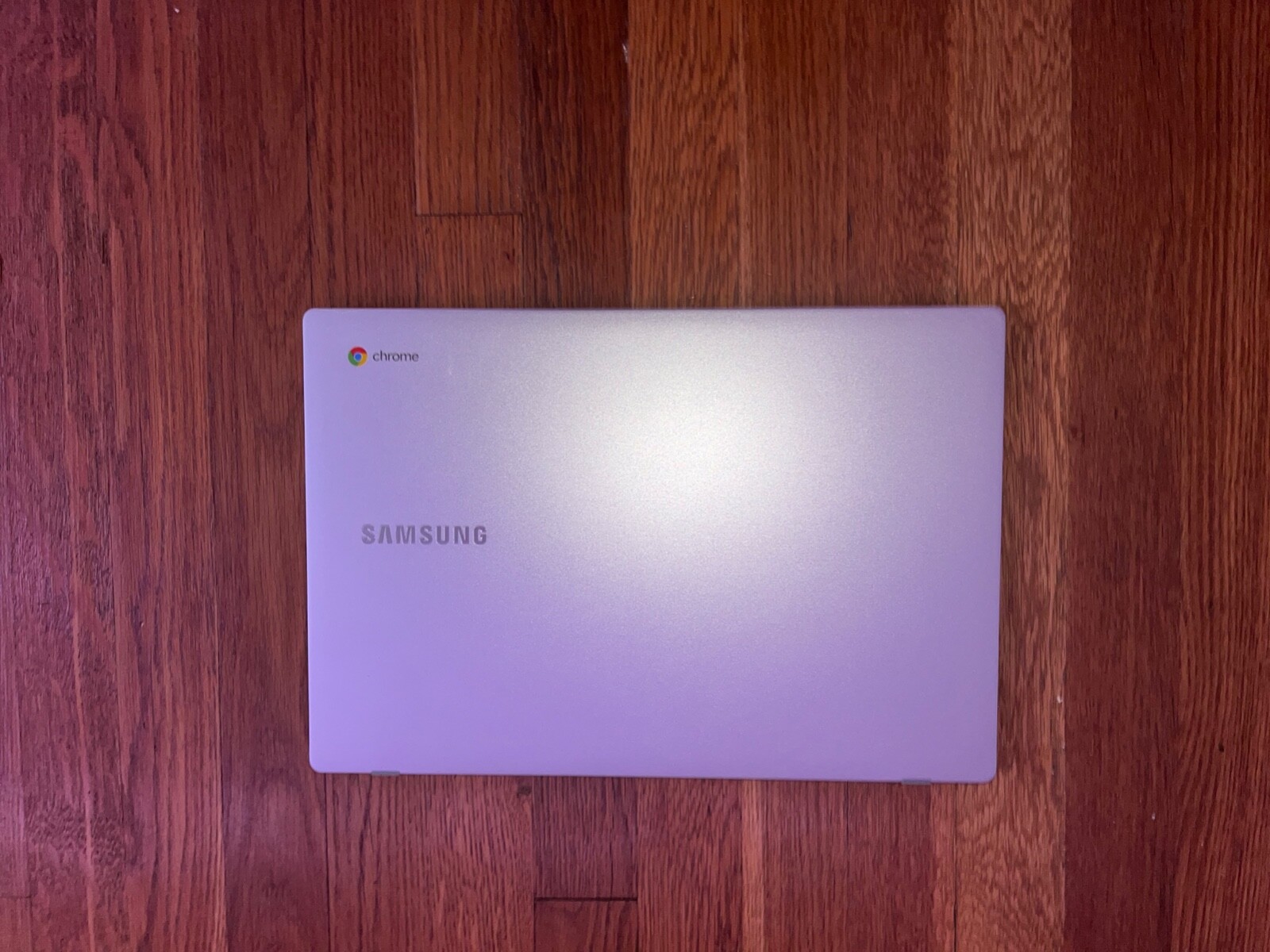 Samsung Chromebook 15.6″ (32GB eMMC, Intel Celeron, 1.1GHz, 4GB RAM) – Platinum