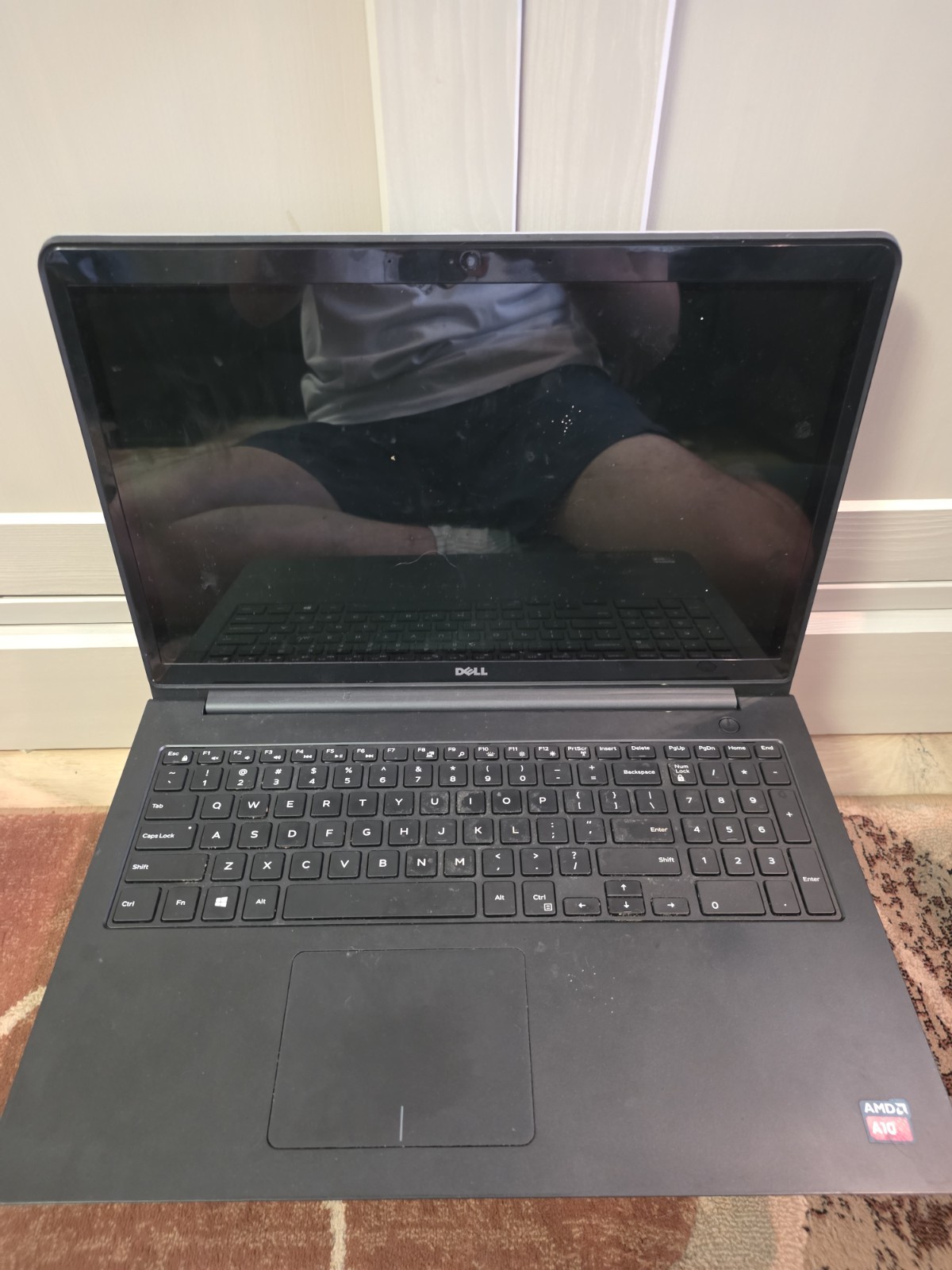 Dell Inspiron 5545 AMD A10-7300 Radeon R6 8gb ram 1 TB IDE Hd charger H417K22