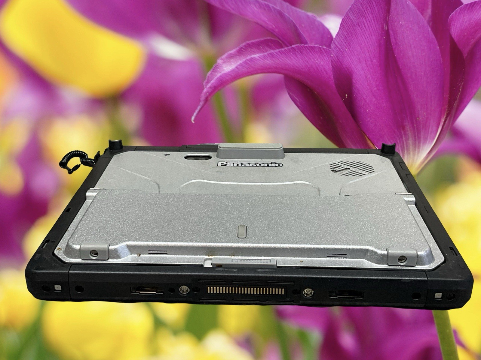 Panasonic Toughbook CF-33 i5-6TH GEN 2.4GHz 8GB RAM TOUCH