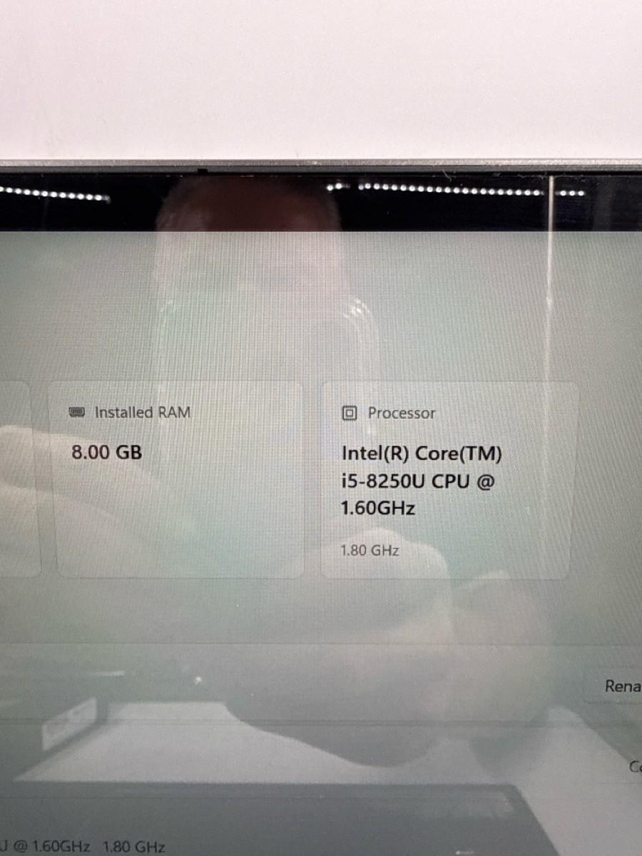 Lenovo Yoga 730-15IKB 15.6” i5 8th Gen 8GB 256GB SSD Touch 2-in-1 Wi (MI1075196)