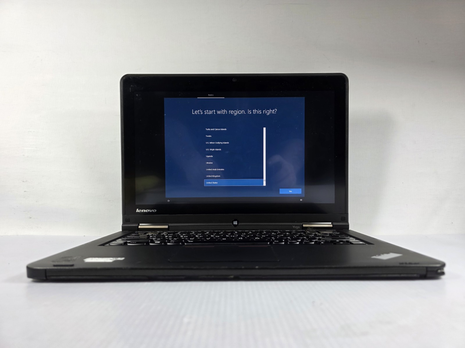 LENOVO YOGA TOUCHSCREEN i5-4300U @ 1.90GHz 4GB RAM 180GB SSD WIN 10