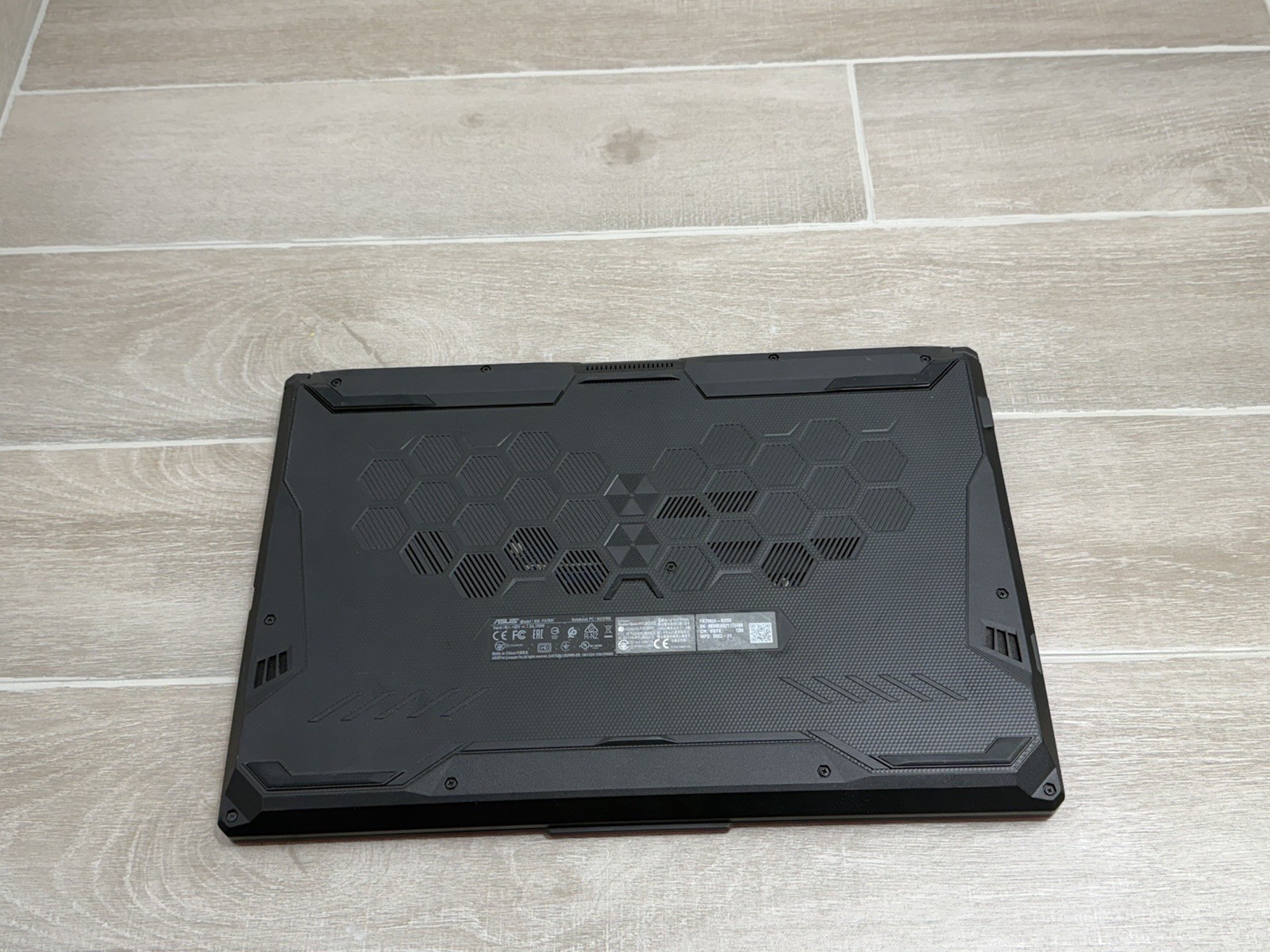ASUS TUF A17 17.2″ AMD Ryzen 5-4600H GeForce GTX 1650 8GB RAM 512GB SSD Win-11