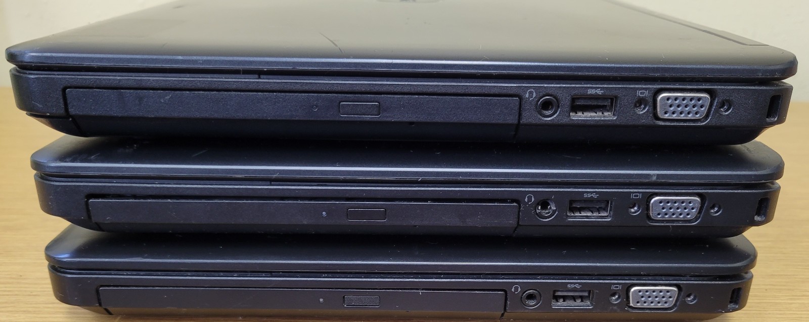 (Lot of 3) Dell Latitude 5440 i5-4th Gen 1.9/2.0GHz 8GB GT 720M No OS/SSD/HDD