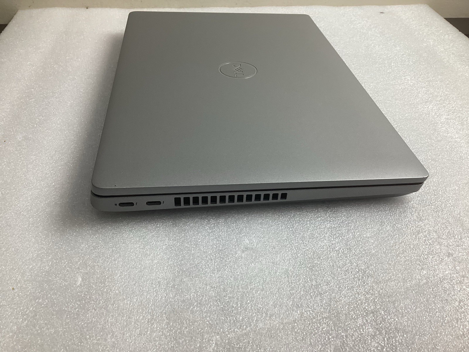 Dell Precision 3470 Used 14″ i5-1250P 16GB RAM 512GB SSD Windows 11 Pro