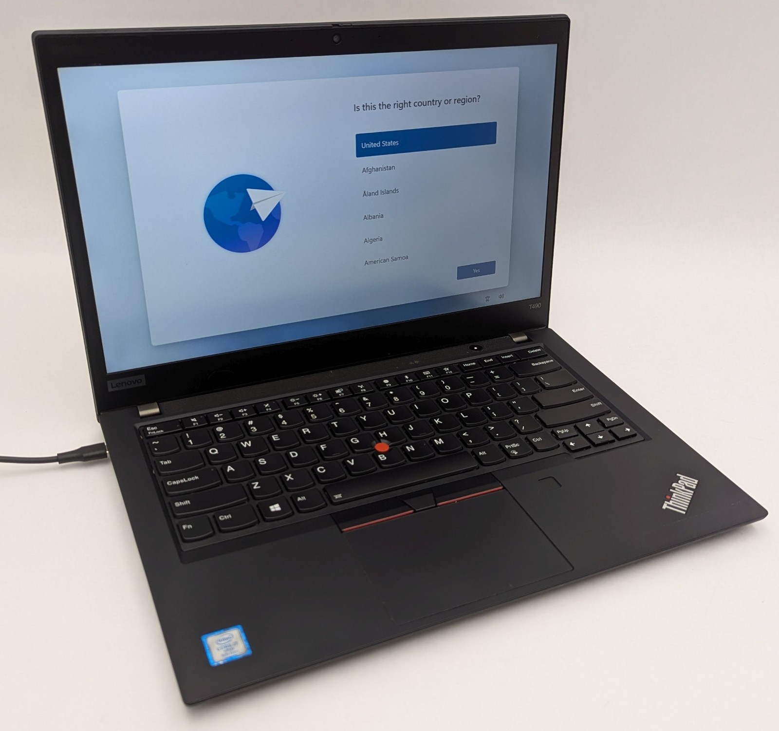 Lenovo ThinkPad T490 14″ Laptop i7-8665U 1.90GHz 8GB RAM 500GB NVMe Windows 11