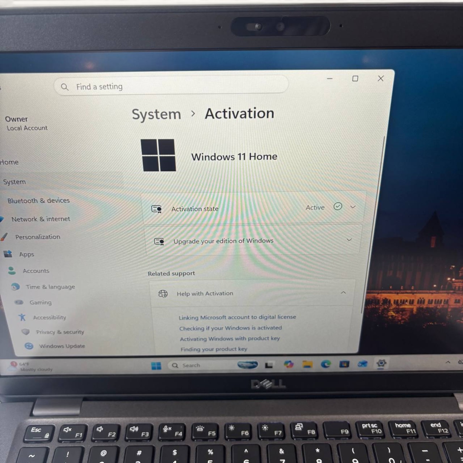 Dell Latitude 5400 Laptop 14″ i7 8th Gen 16GB RAM 256GB SSD Radeon 540X Win11