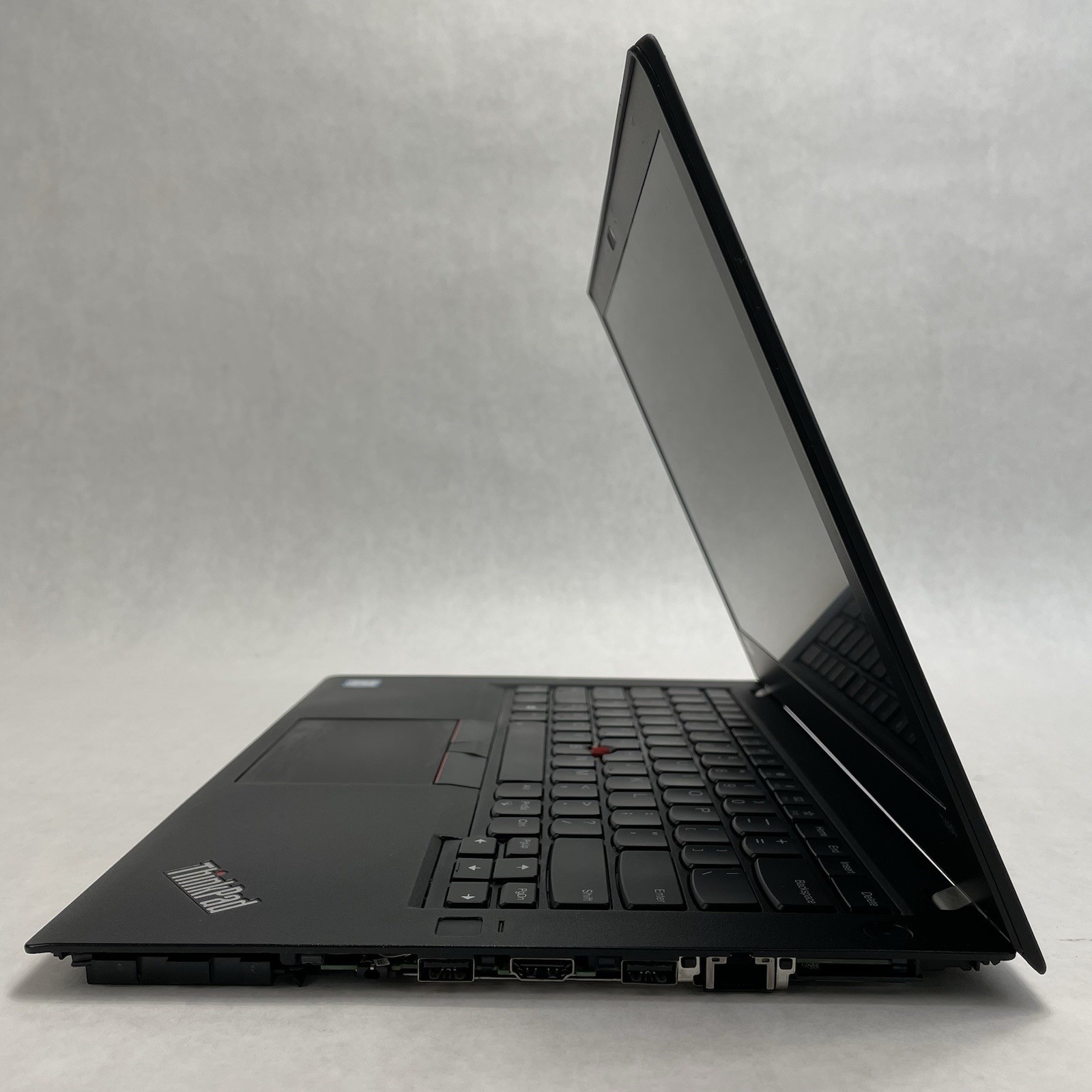 Lenovo ThinkPad T480 14″ i5-8350U 1.70 GHz 8 GB RAM No SSD/OS/AC/Batt- No Bottom