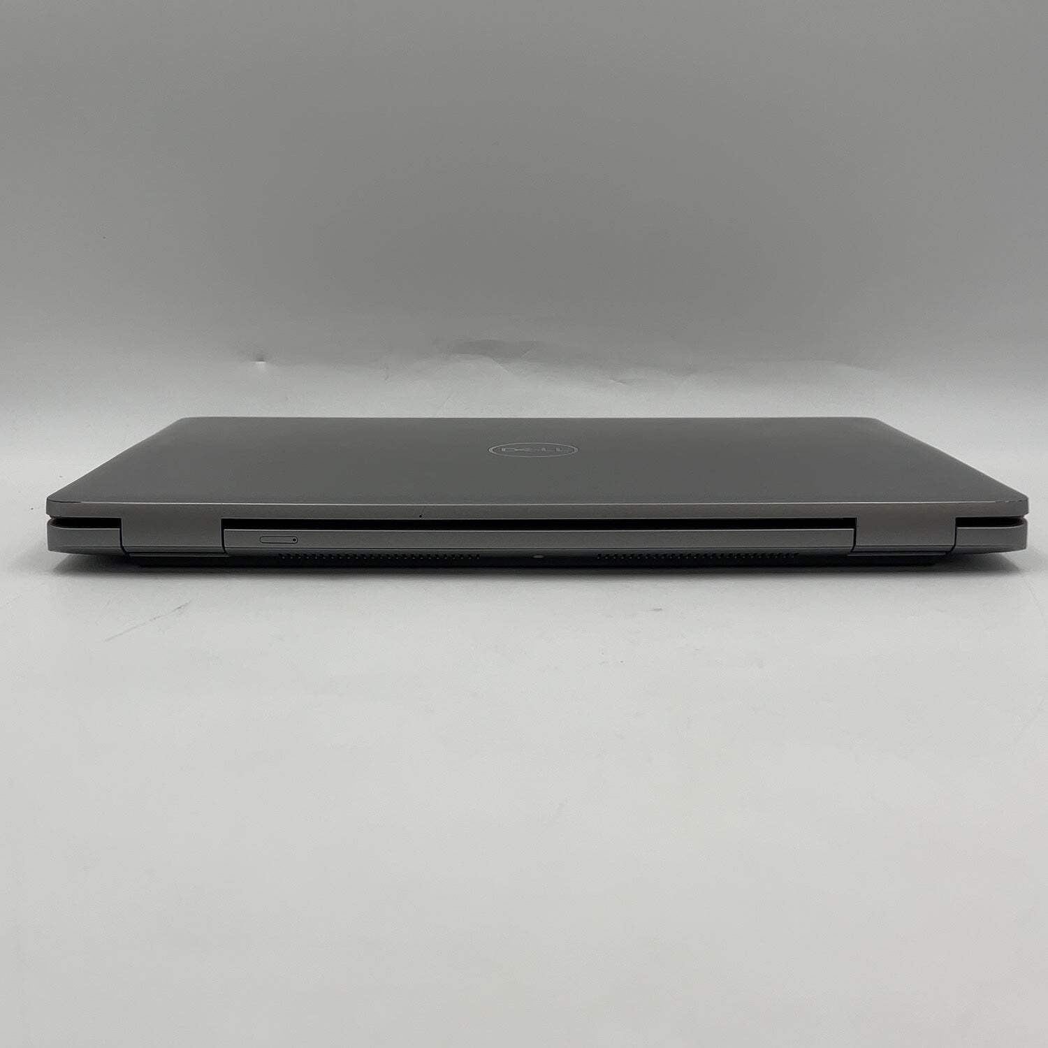 Dell Latitude 5540 15.6″ i5-1350P 1.9GHz 16GB RAM 512GB SSD