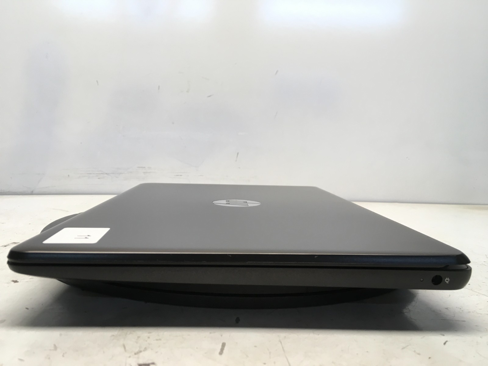 HP Stream 14-DS0013DX AMD A4-9120E 1500MHz 4 GB NO HDD No Batt