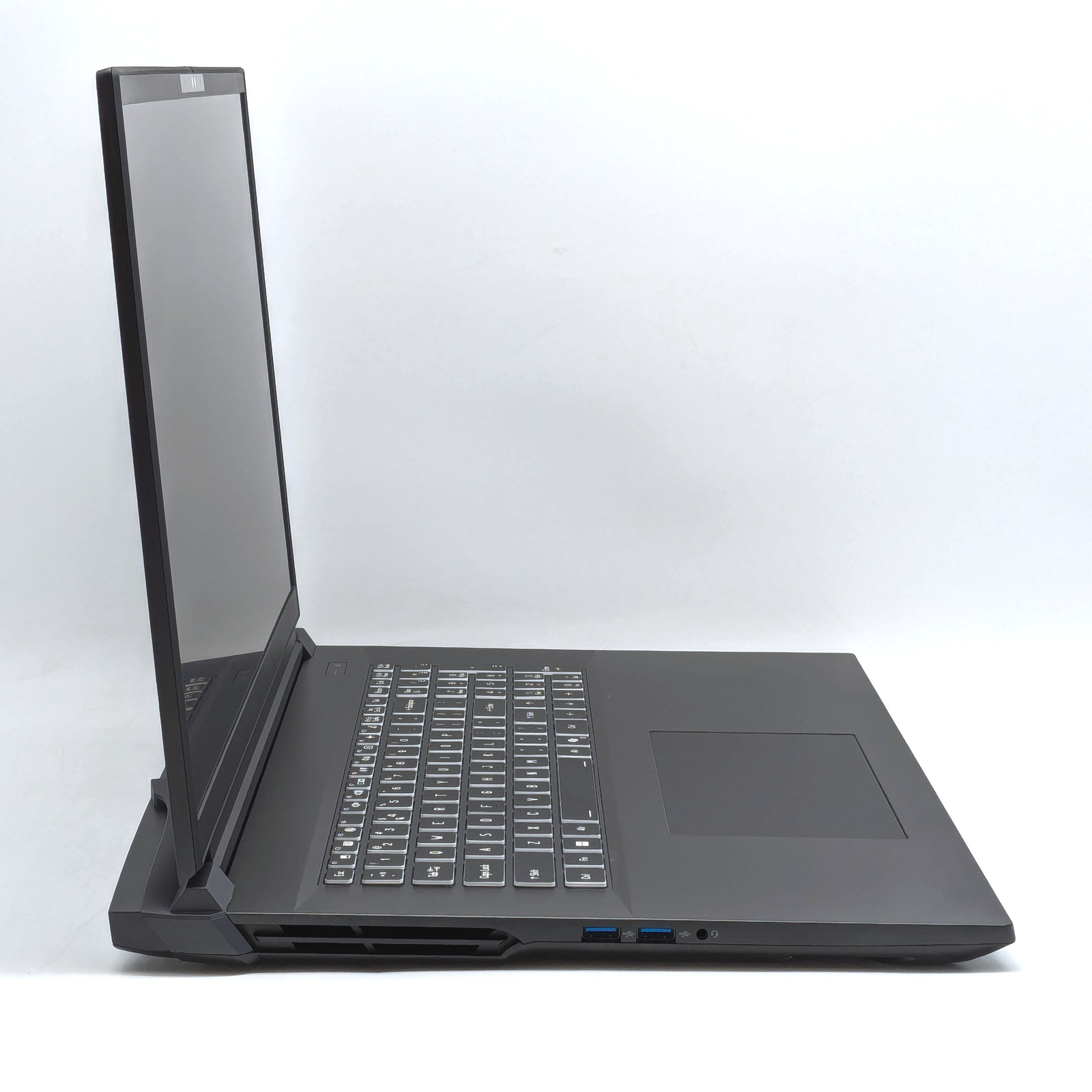 Clevo X580WNS 18″ Ultra 9 275HX 96GB DDR5 1TB SSD NVIDIA GeForce RTX 5080 W11H