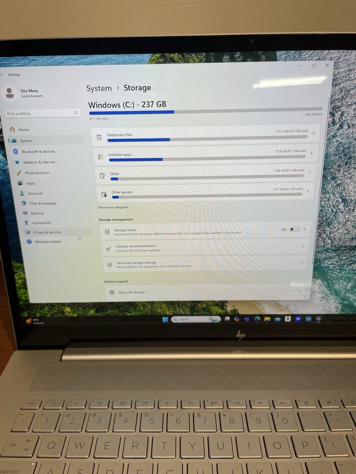 HP envy 17-cg1010nr- 105644-1 JE