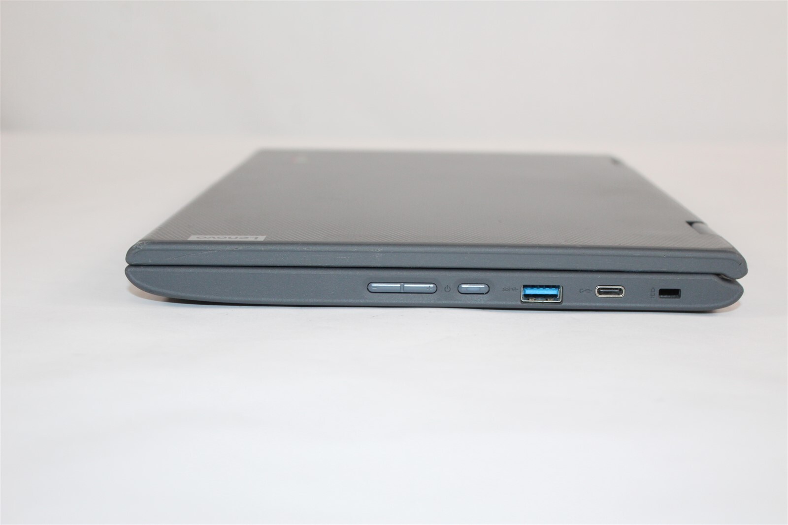 Lenovo ChromeBook 300E Gen 2 11.6″ HD Touch AMD A4-9120C 1.6GHz 4GB 32GB eMMC