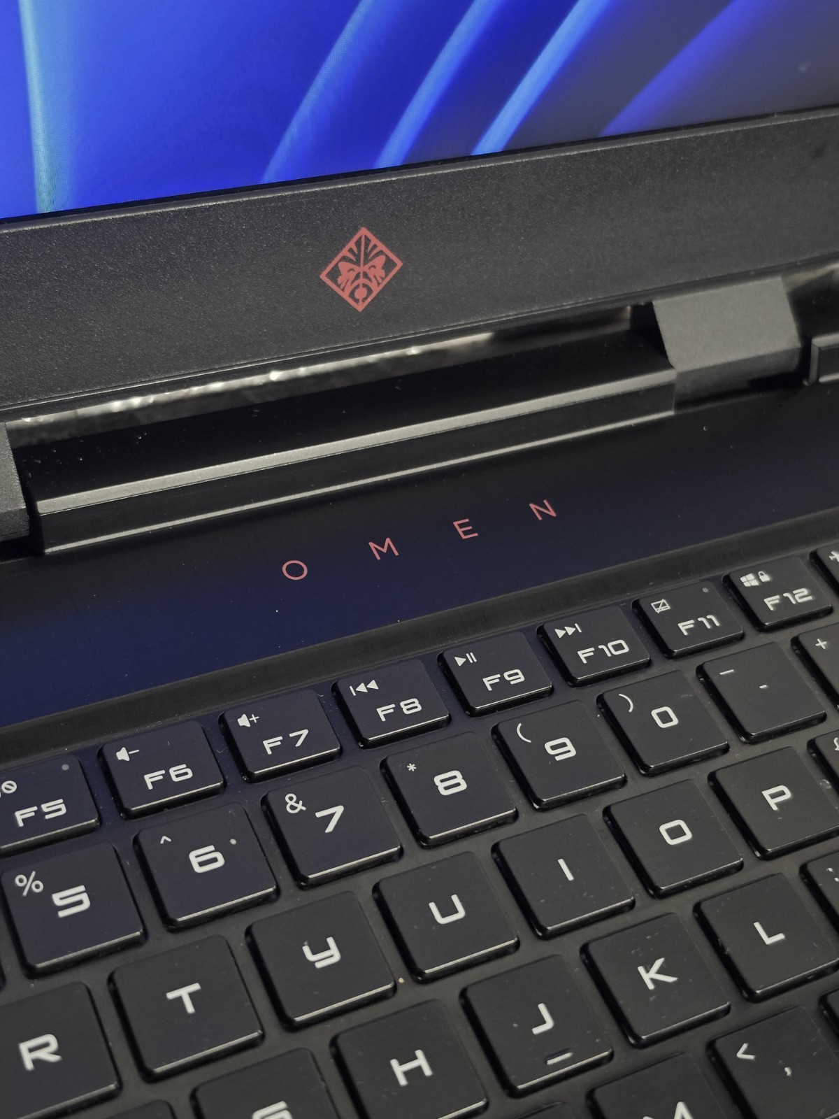 HP OMEN 15 Gaming Laptop i7-9750H, 16GB RAM, 1TB WD Black SSD, GTX 1650 DC1057NR