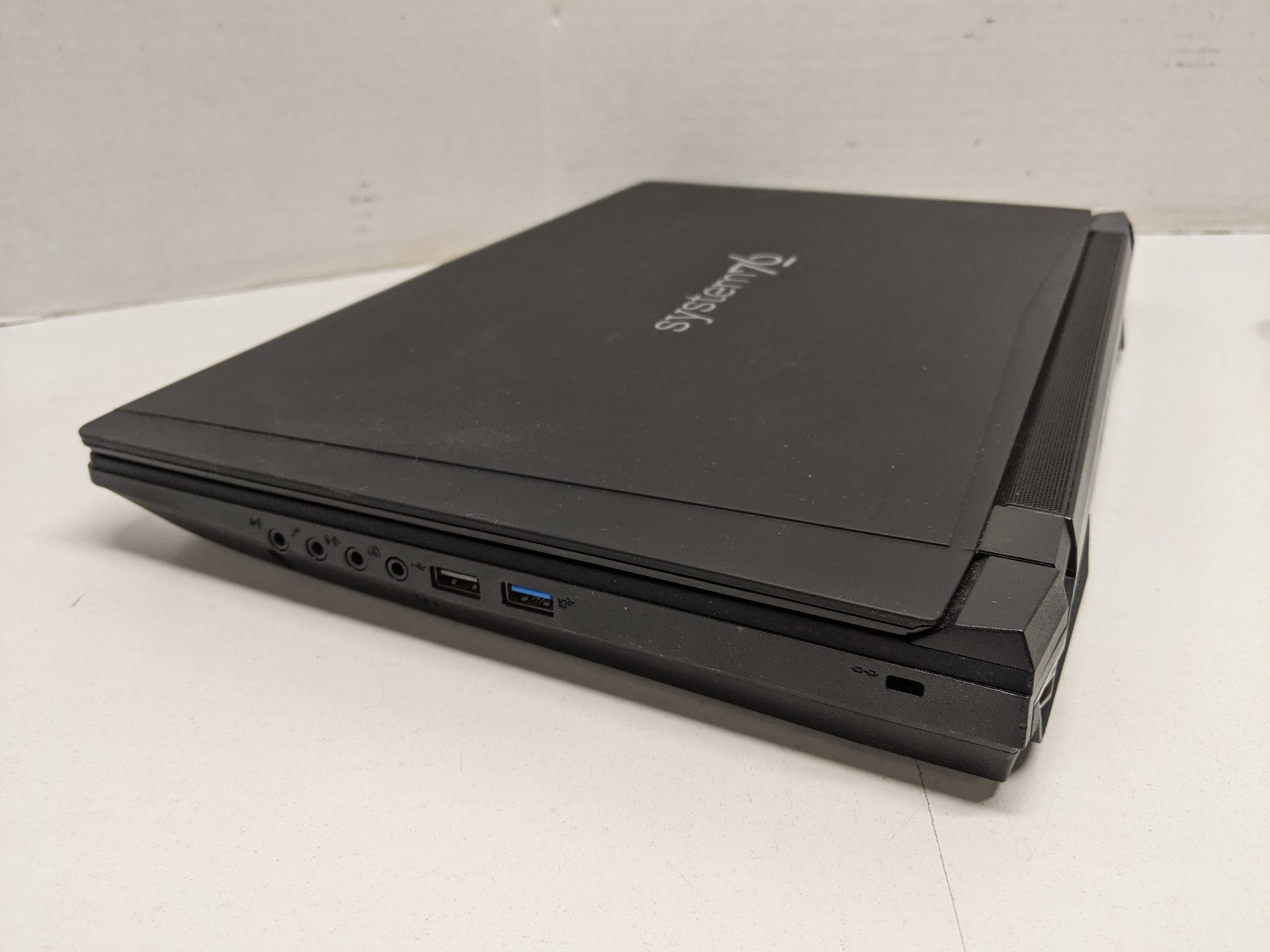 System76 Serval WS serw10 17.3″ Laptop i7-6700K 4.0GHz 32GB 500GB SSD NVIDIA