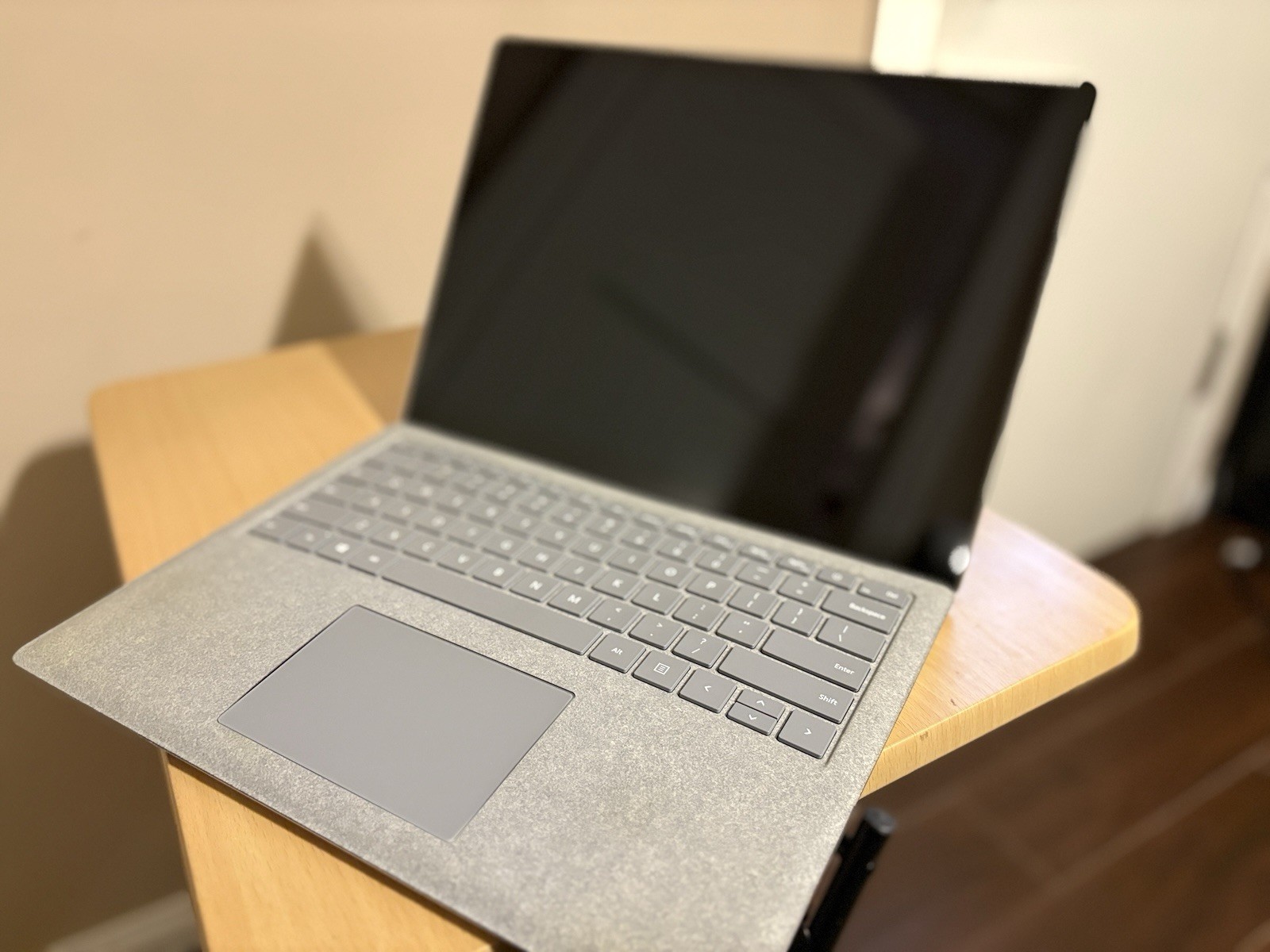 Microsoft Surface Laptop 1769