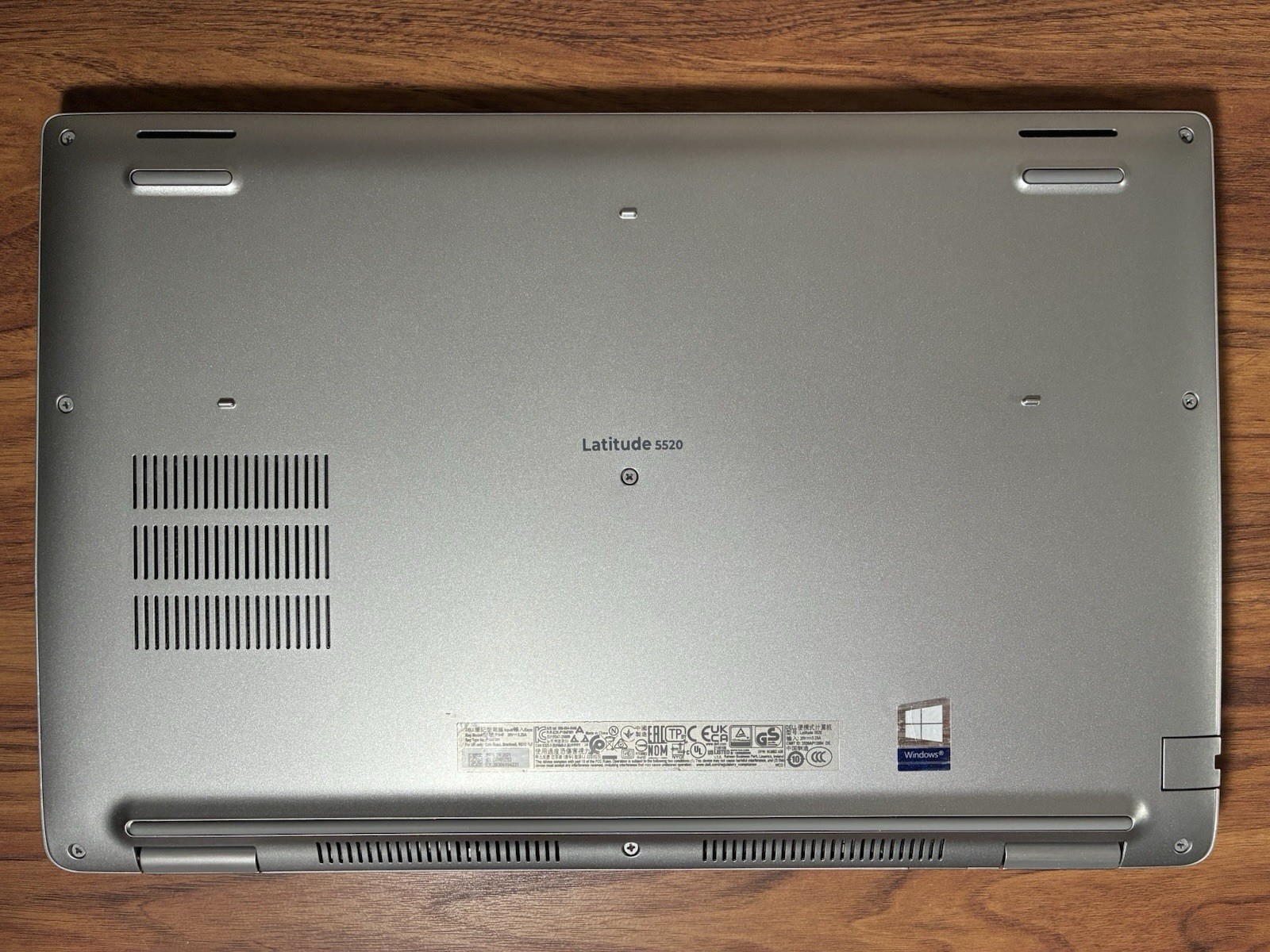 Dell Latitude 5520 Laptop i7-1185G7 16GB RAM 512GB SSD 15.6” FHD WIN 11 W/AC!