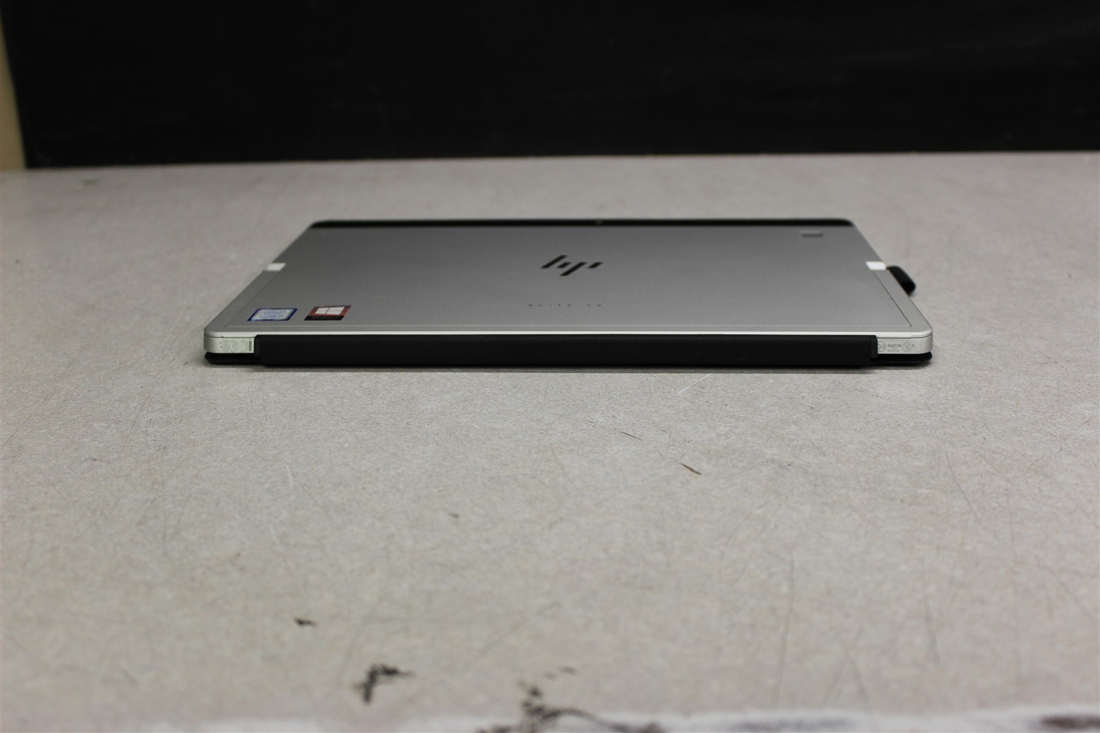 HP Elite X2 G2 2.5GHz Intel i5-7200U, 8GB RAM, 256GB M.2 SSD, Windows 10