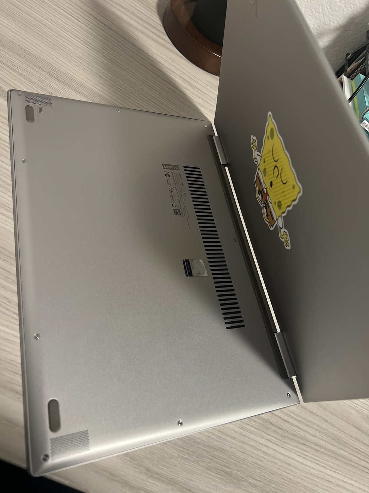 2 in 1 Lenovo yoga 730-13ikb laptop with rechargeable pen and charger included