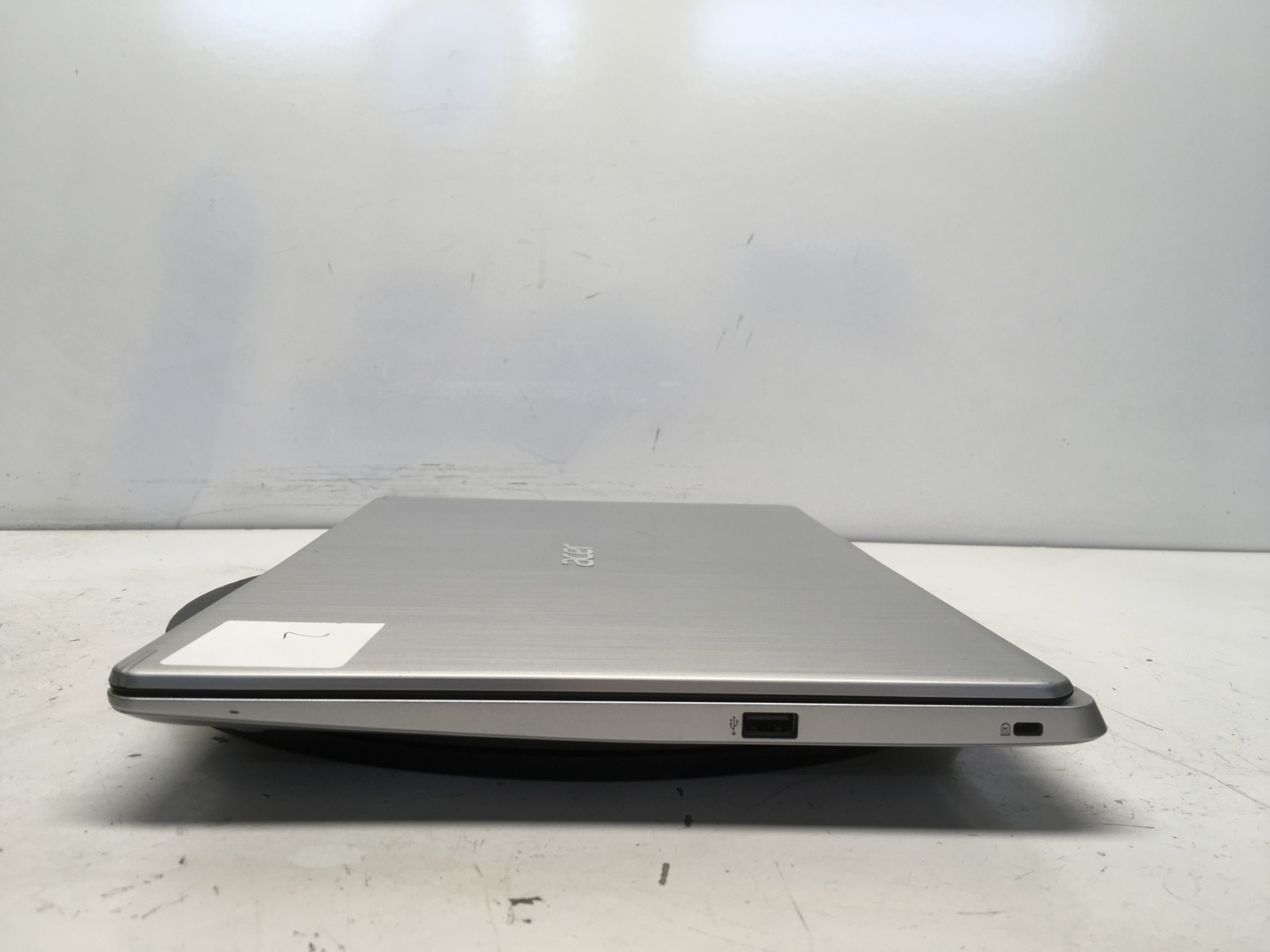 Acer Aspire 5 A515-43-R19L N19C3 AMD Ryzen 3 3200U 2.6GHz 4 GB NO HDD No Batt