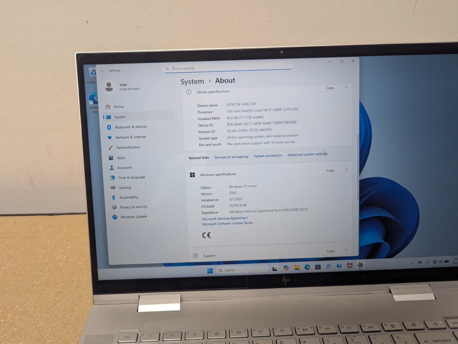HP 15-es2072cl x360 2-in-1 Convertible 15 FHD Touchscreen i7-1260P 16GB 512GB SS