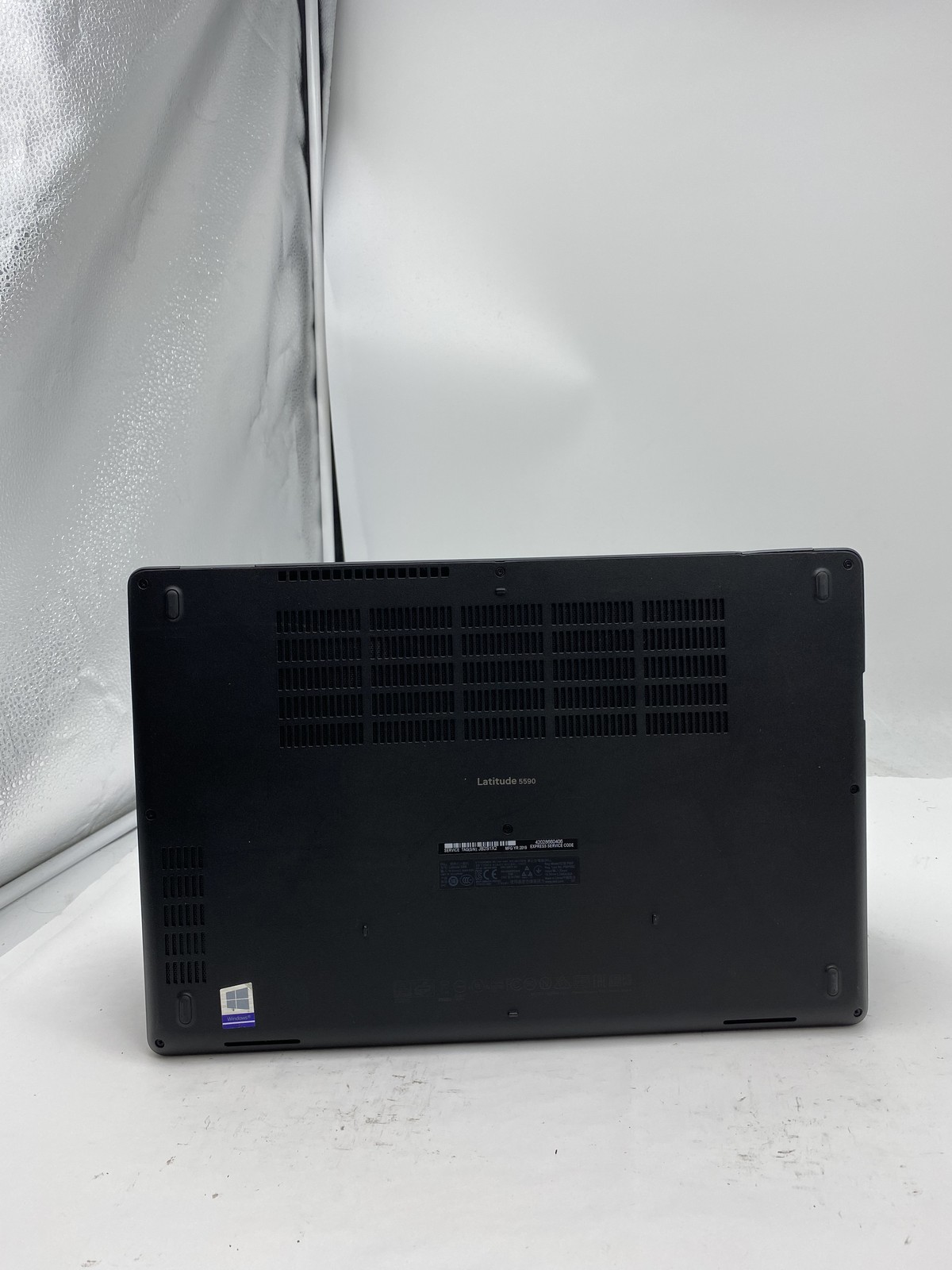 Dell Latitude 5590 Laptop Intel Core i5 8350U 1.7GHz 4GB RAM – No HDD